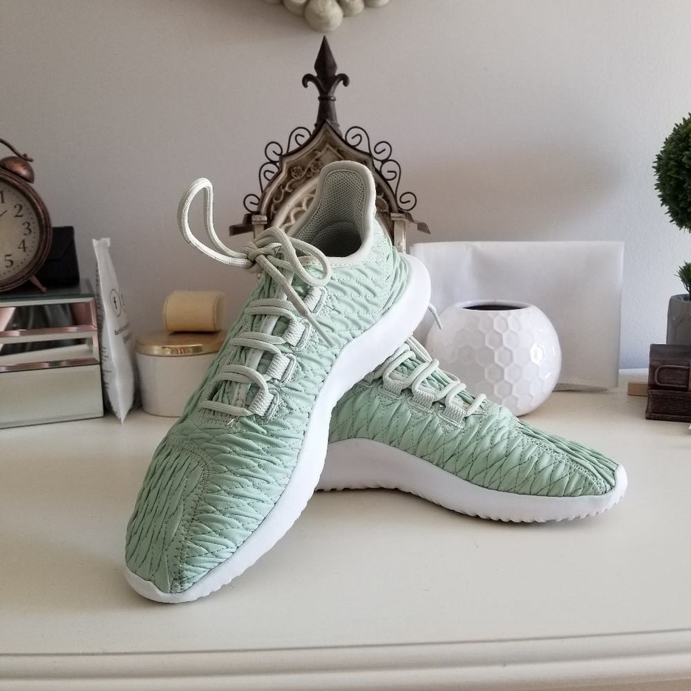 Women's Green Athletic Shoes